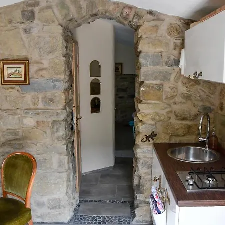 Casa Lucertola Gerendaház Apricale
