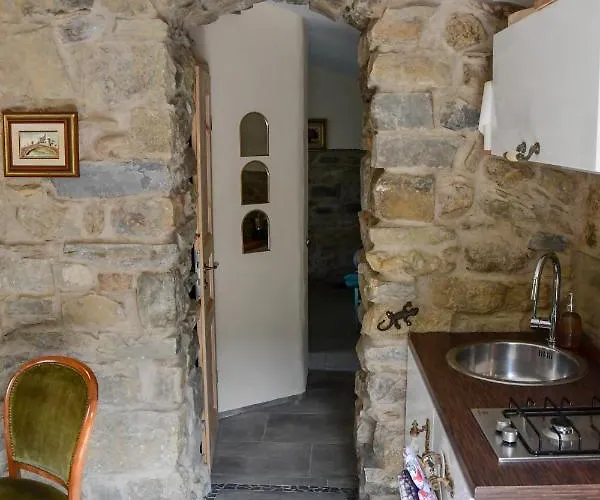 Casa Lucertola Chata Apricale